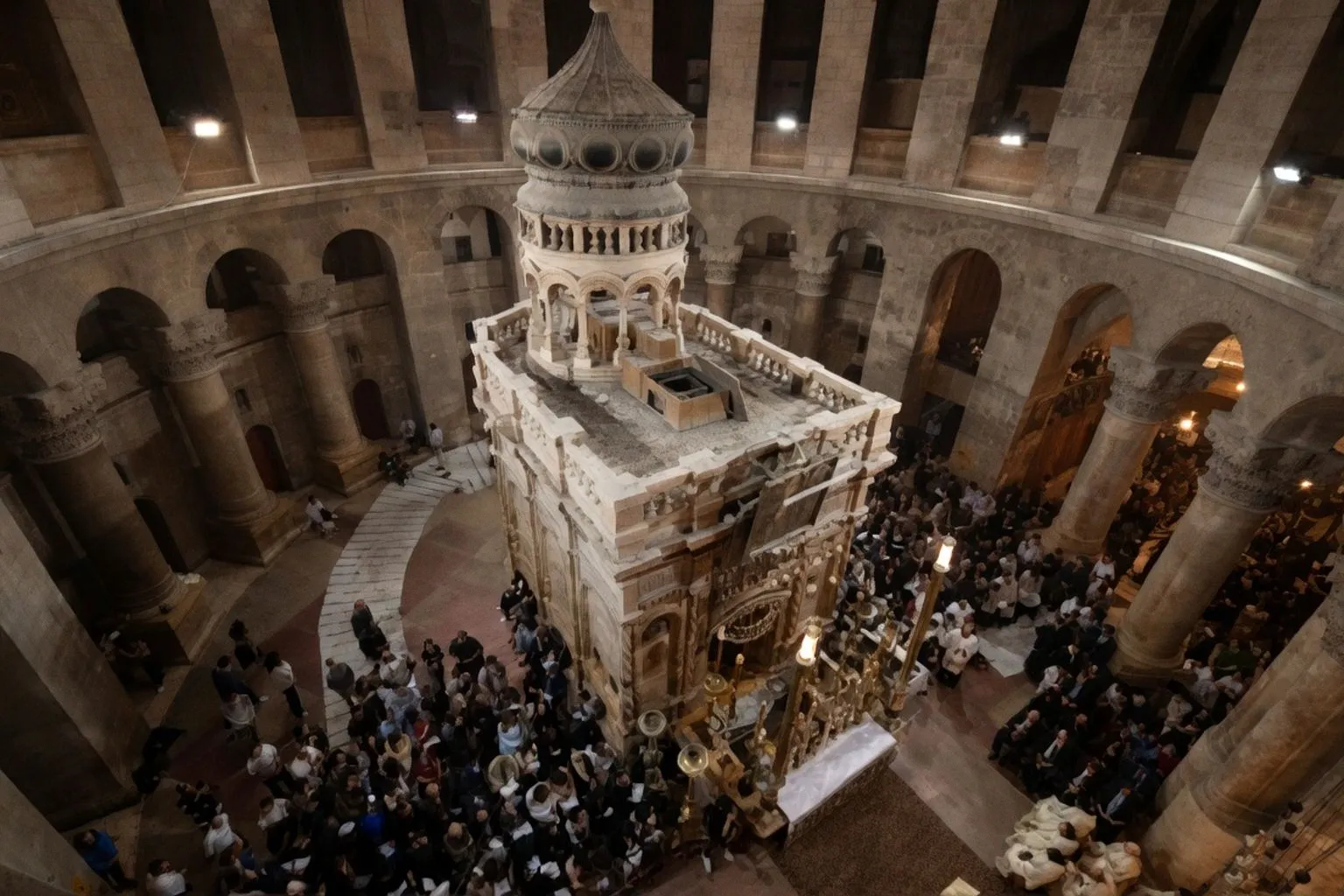 Archeologové odkryli pod Chrámem Božího hrobu starověké pohřebiště