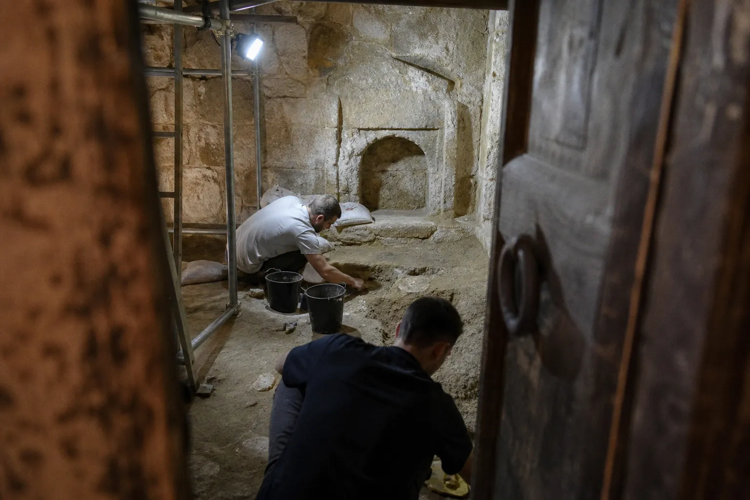 Cesta do Svaté země: Archeologické objevy pod Chrámem Božího hrobu
